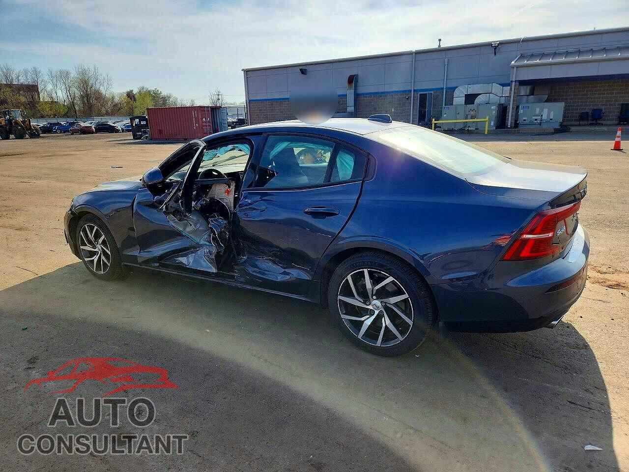 VOLVO S60 2019 - 7JRA22TK4KG005284