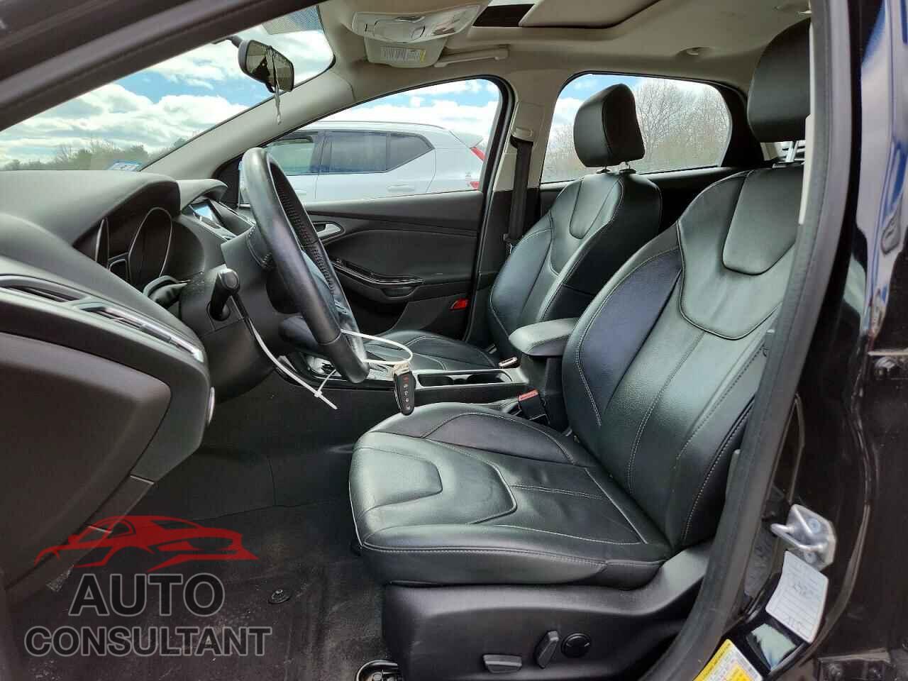 FORD FOCUS 2017 - 1FADP3N25HL279549