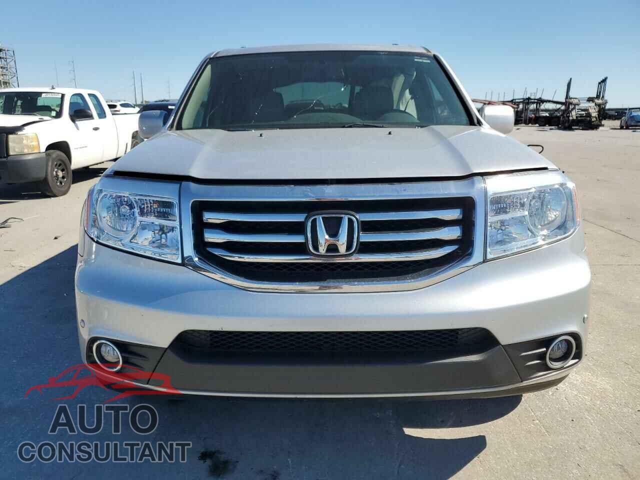 HONDA PILOT 2014 - 5FNYF3H90EB009201