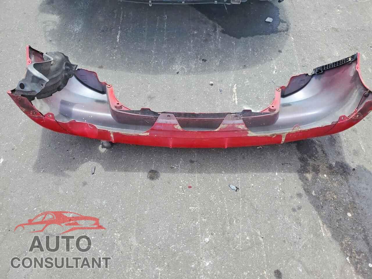 HONDA FIT 2010 - JHMGE8H23AC003588