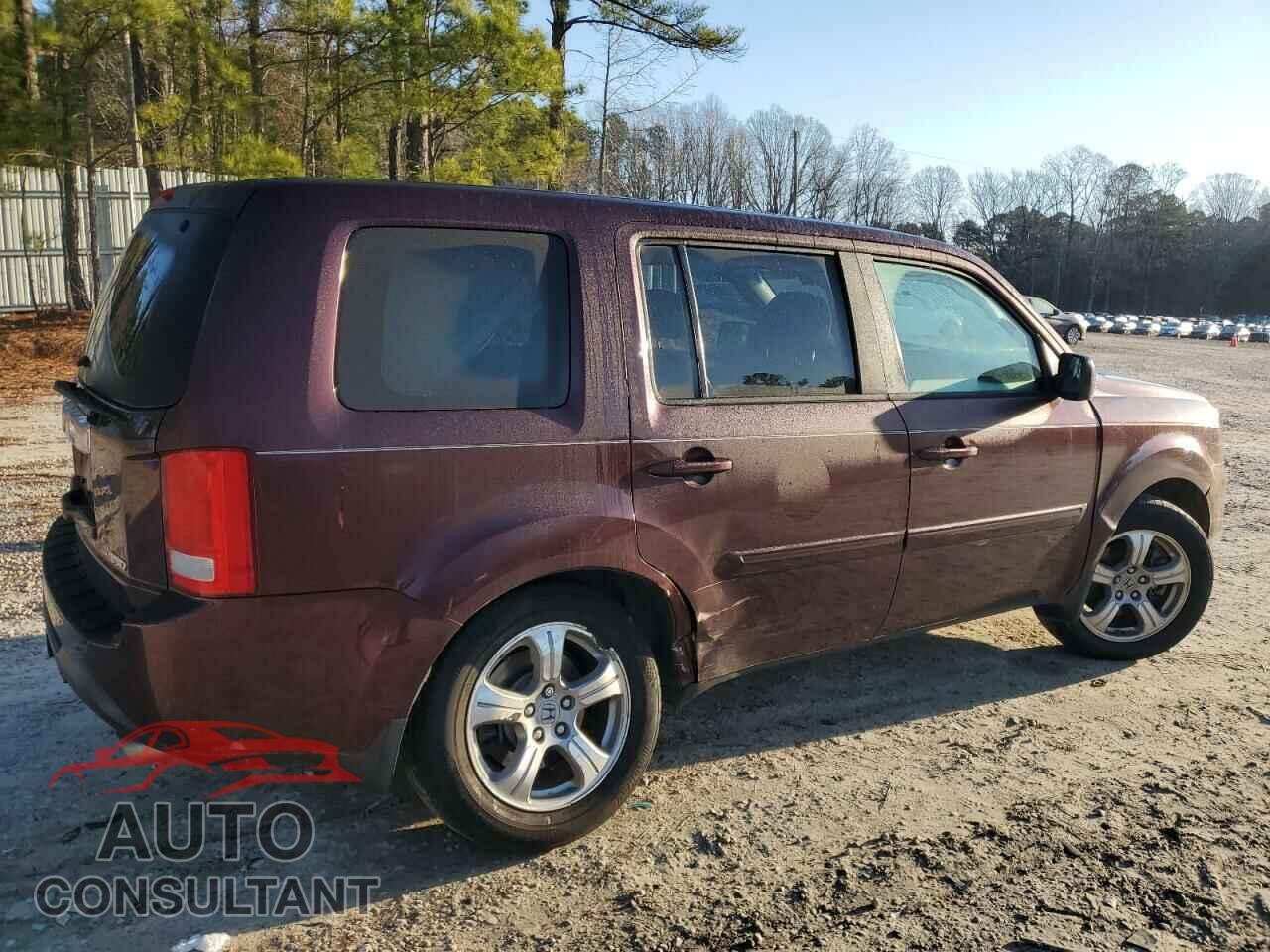 HONDA PILOT 2015 - 5FNYF4H52FB017742