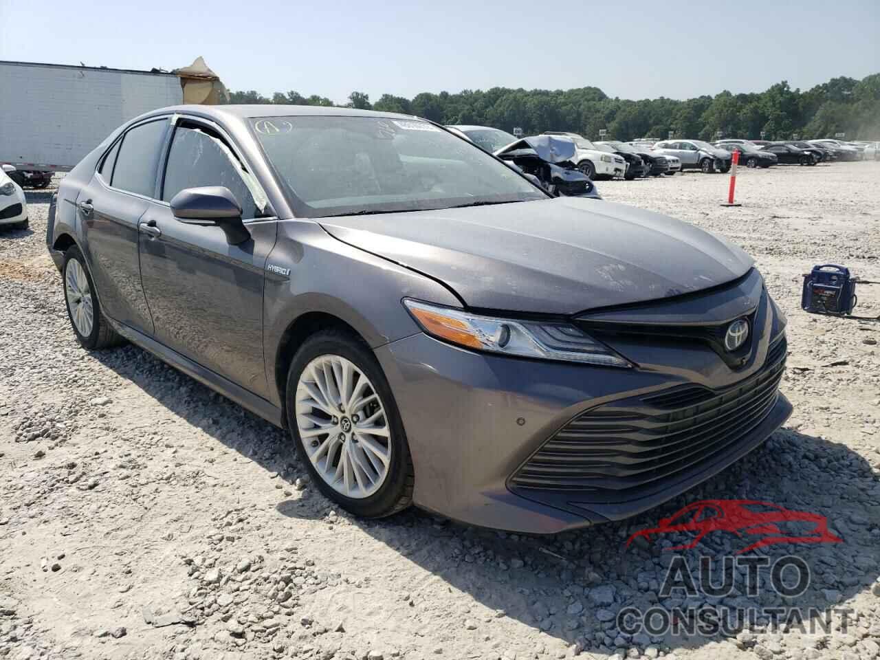 TOYOTA CAMRY 2018 - 4T1B21HK5JU501843