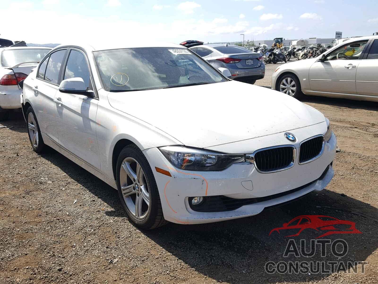 BMW 3 SERIES 2015 - WBA3A5C54FF608525