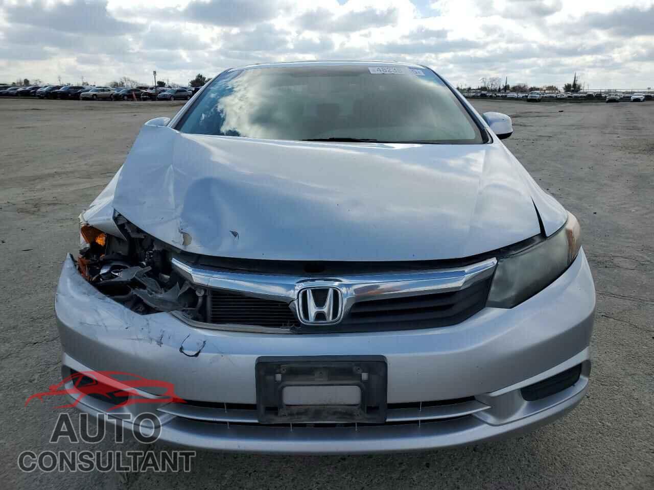 HONDA CIVIC 2012 - 2HGFB2F95CH589473