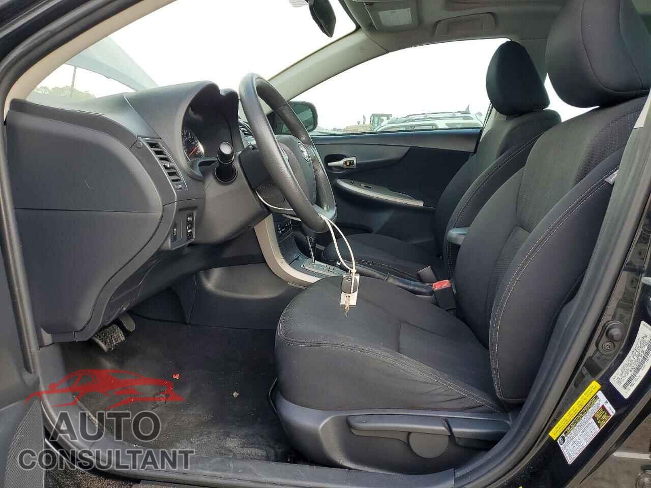 TOYOTA COROLLA 2013 - 5YFBU4EE2DP160580