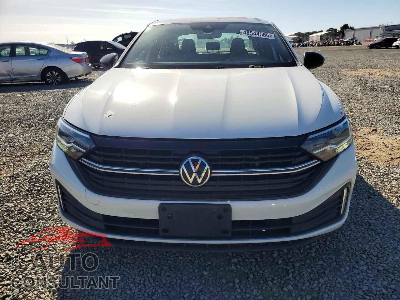 VOLKSWAGEN JETTA 2023 - 3VWBM7BU3PM022262