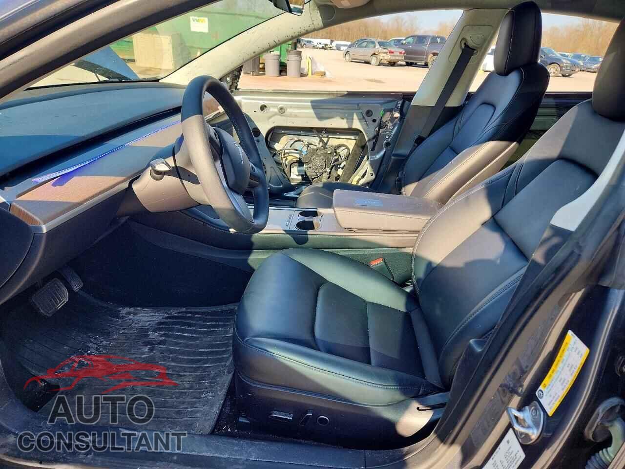 TESLA MODEL 3 2023 - 5YJ3E1EA5PF469621