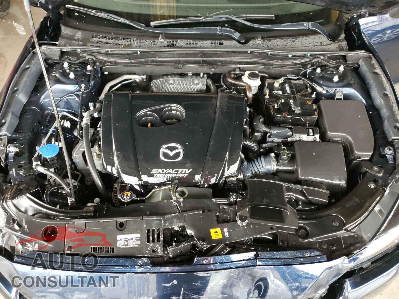 MAZDA 3 2018 - 3MZBN1U73JM160716