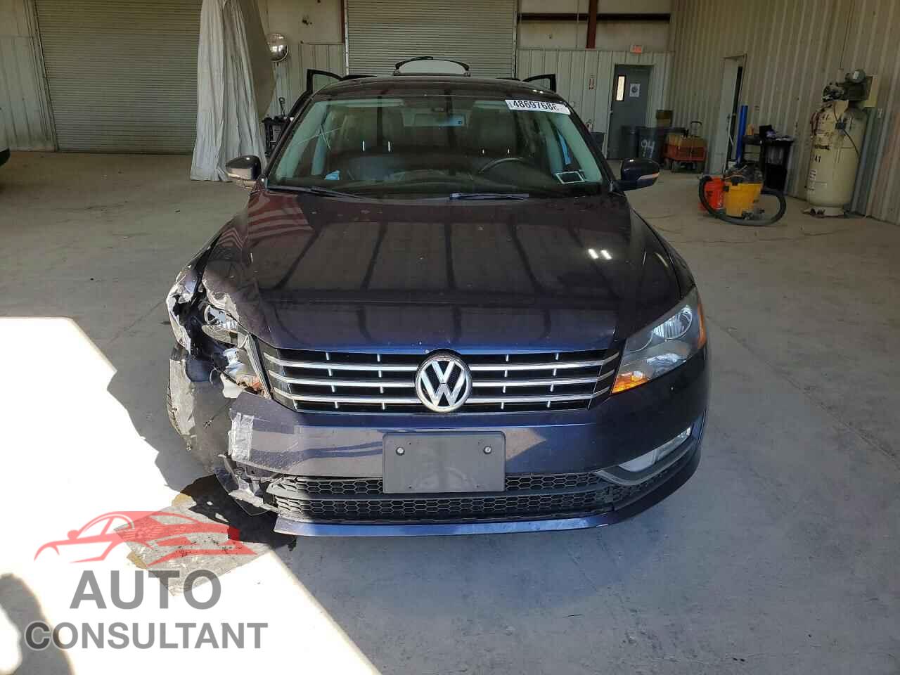 VOLKSWAGEN PASSAT 2015 - 1VWCV7A37FC009539