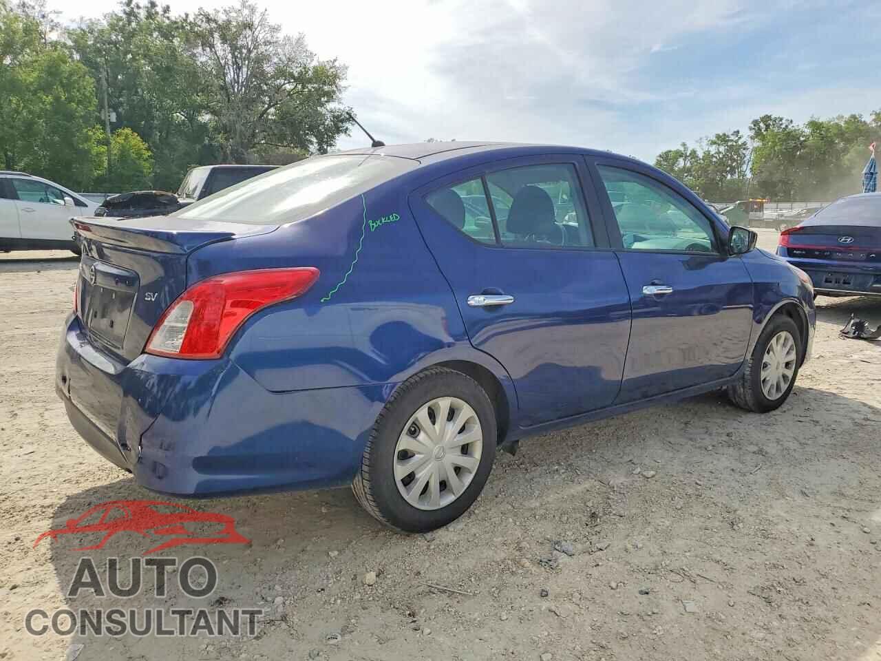NISSAN VERSA 2019 - 3N1CN7AP3KL815384