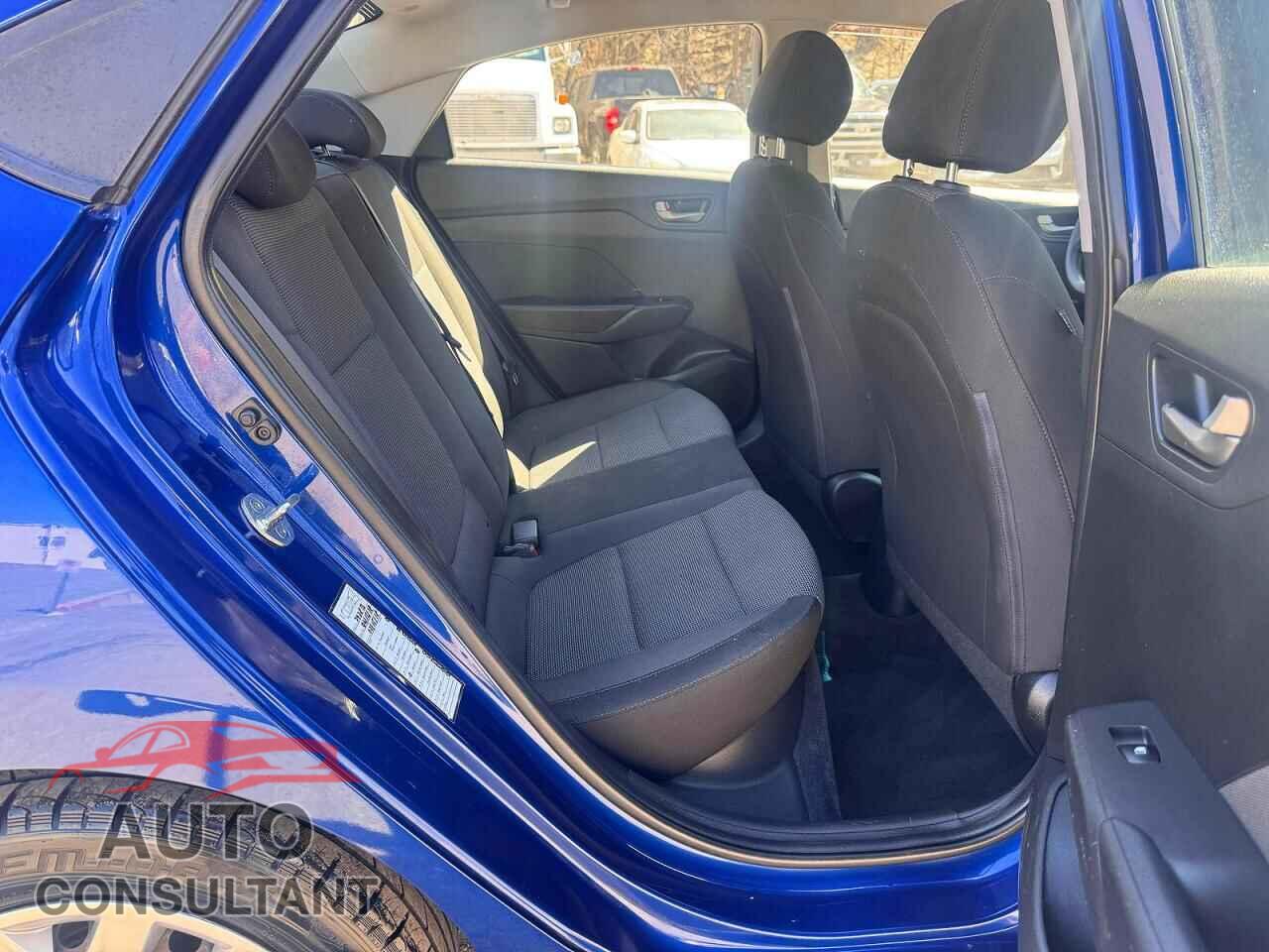 HYUNDAI ACCENT 2018 - 3KPC24A3XJE005772