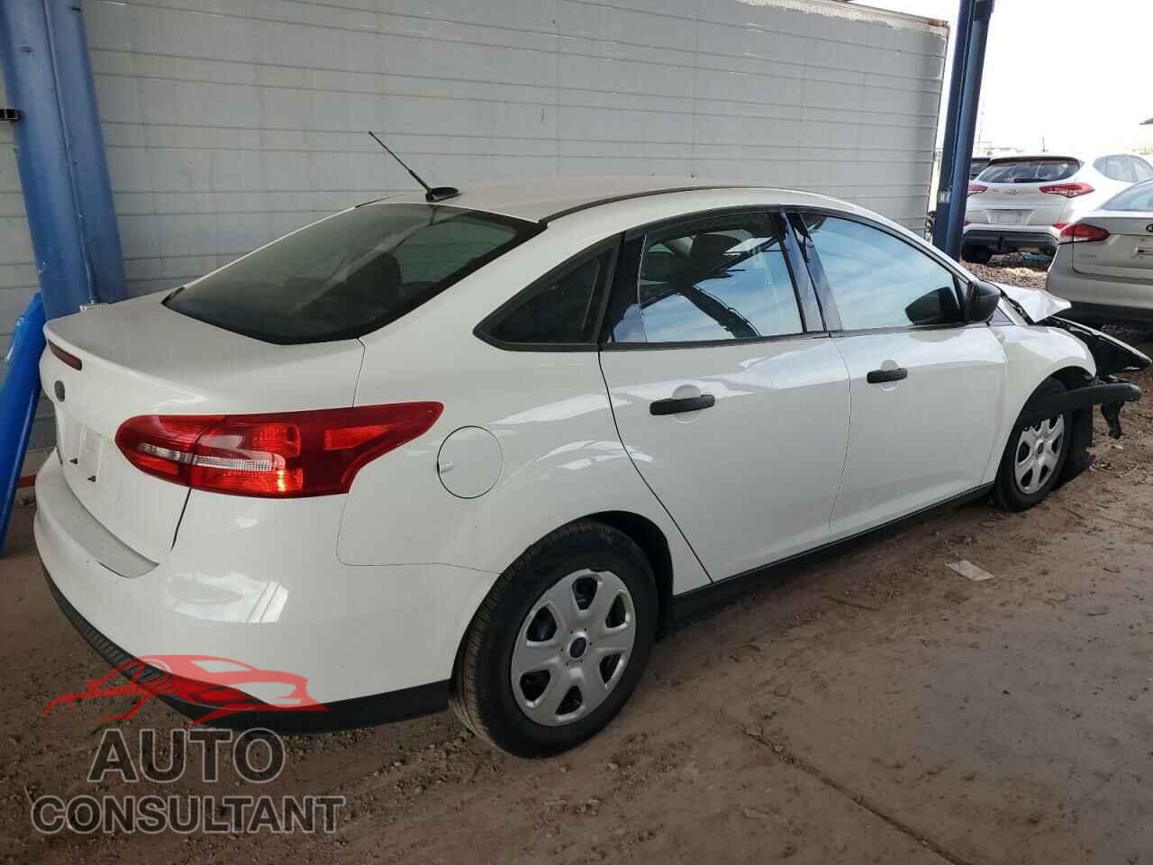 FORD FOCUS 2017 - 1FADP3E29HL240575