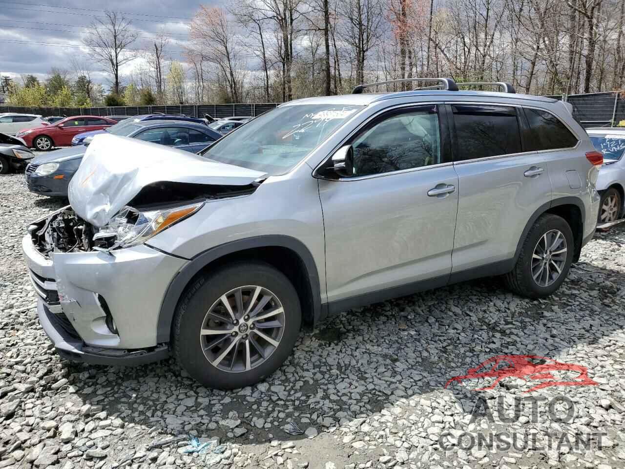 TOYOTA HIGHLANDER 2019 - 5TDJZRFH2KS572294