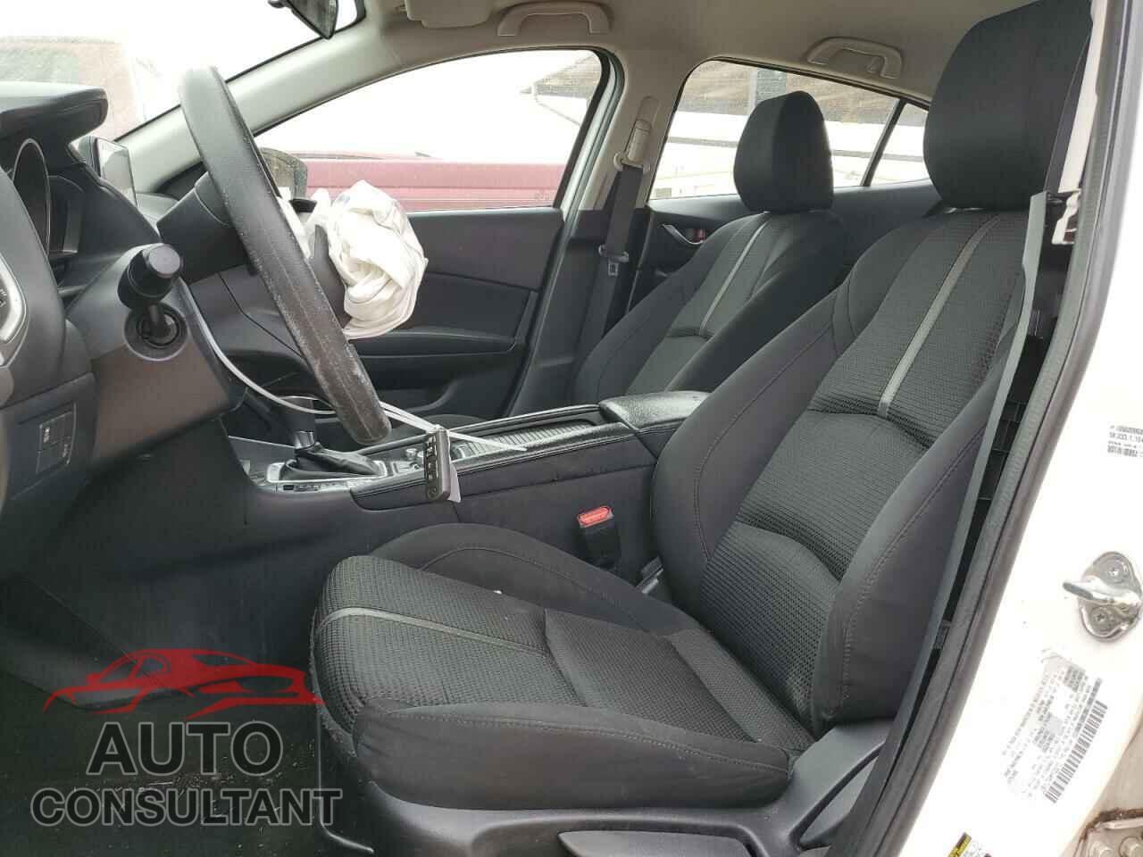 MAZDA 3 2017 - 3MZBN1U74HM108215