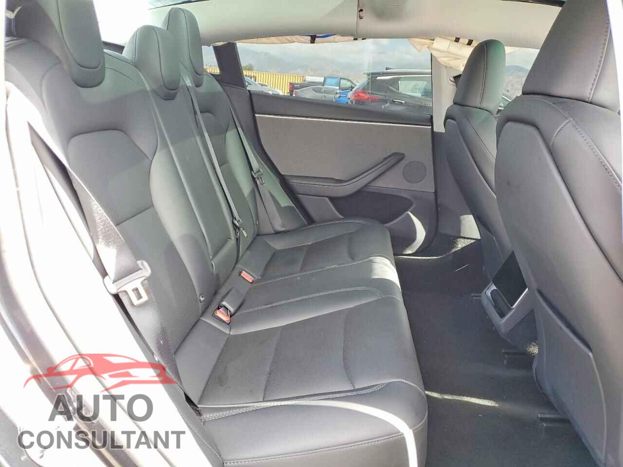 TESLA MODEL 3 2025 - 5YJ3E1EA8SF082991