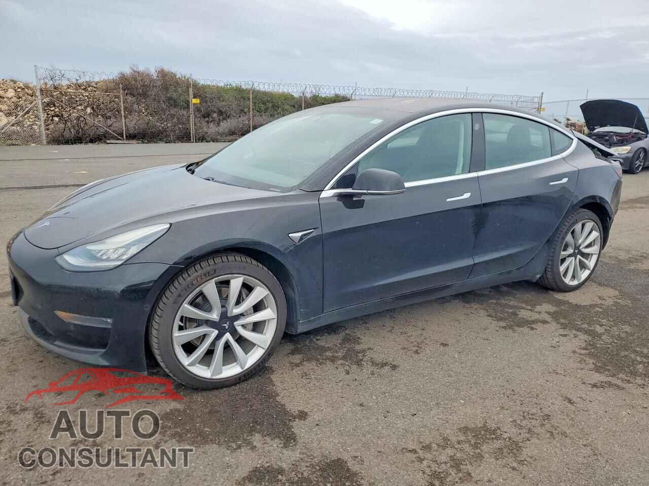 TESLA MODEL 3 2019 - 5YJ3E1EA1KF190823