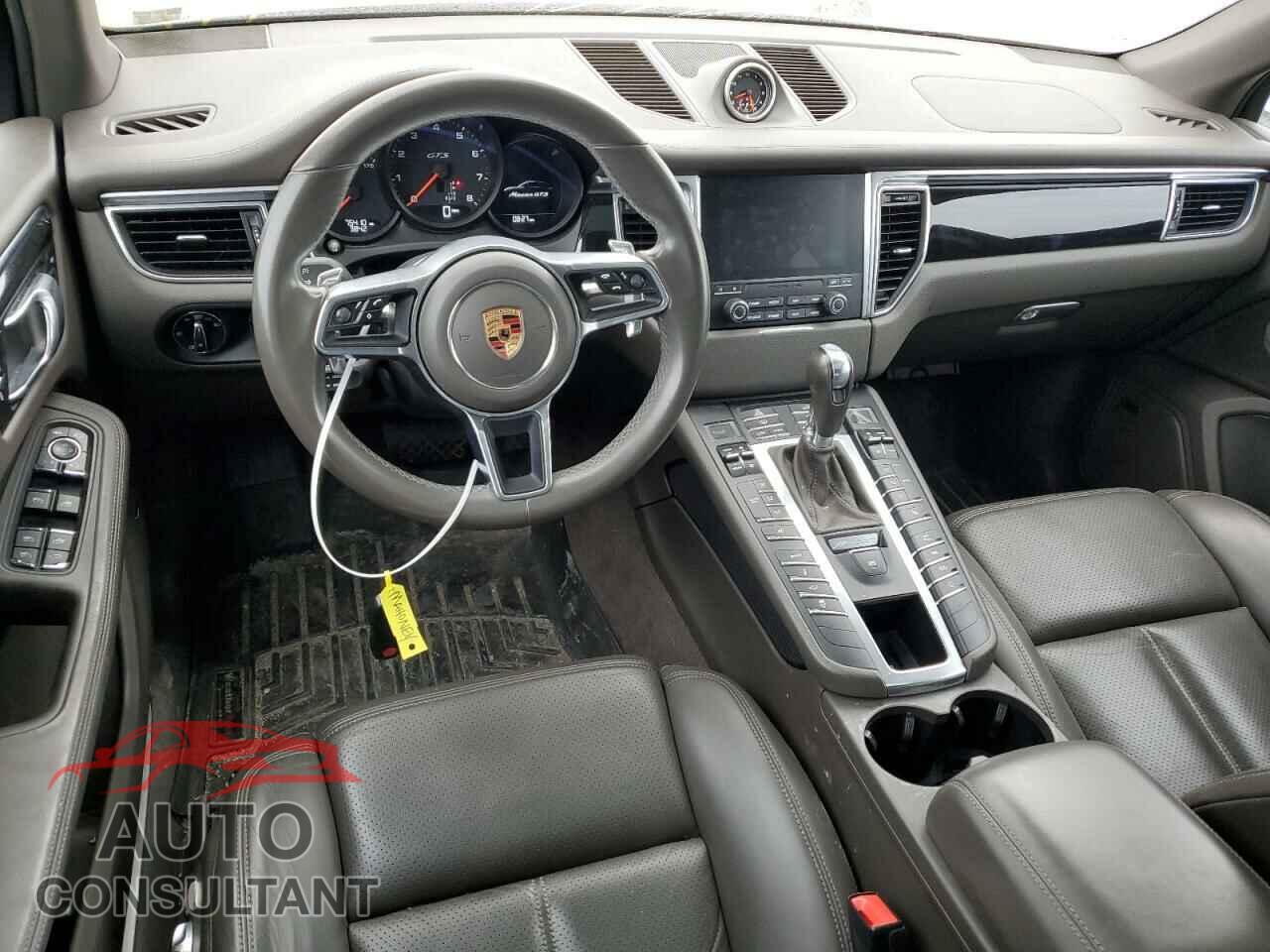 PORSCHE MACAN 2018 - WP1AG2A5XJLB60472