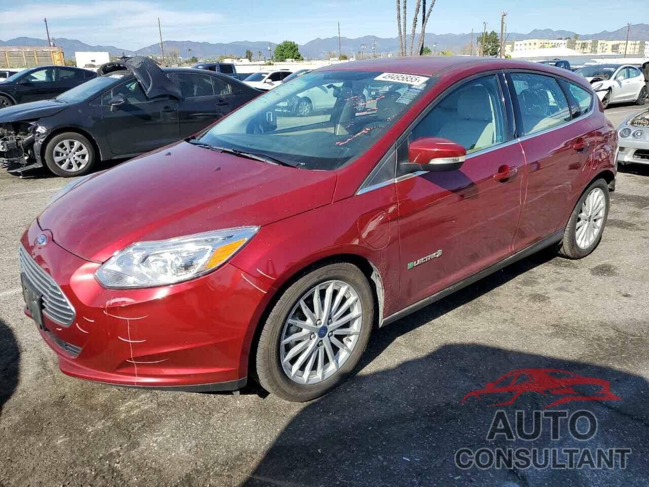 FORD FOCUS 2017 - 1FADP3R47HL314426