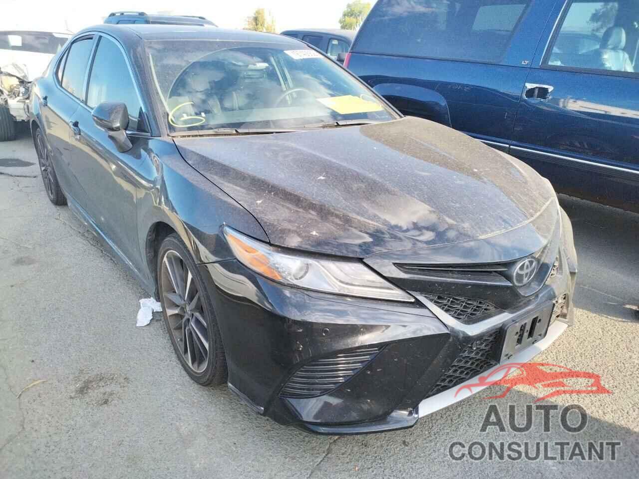 TOYOTA CAMRY 2018 - 4T1B61HK5JU126119