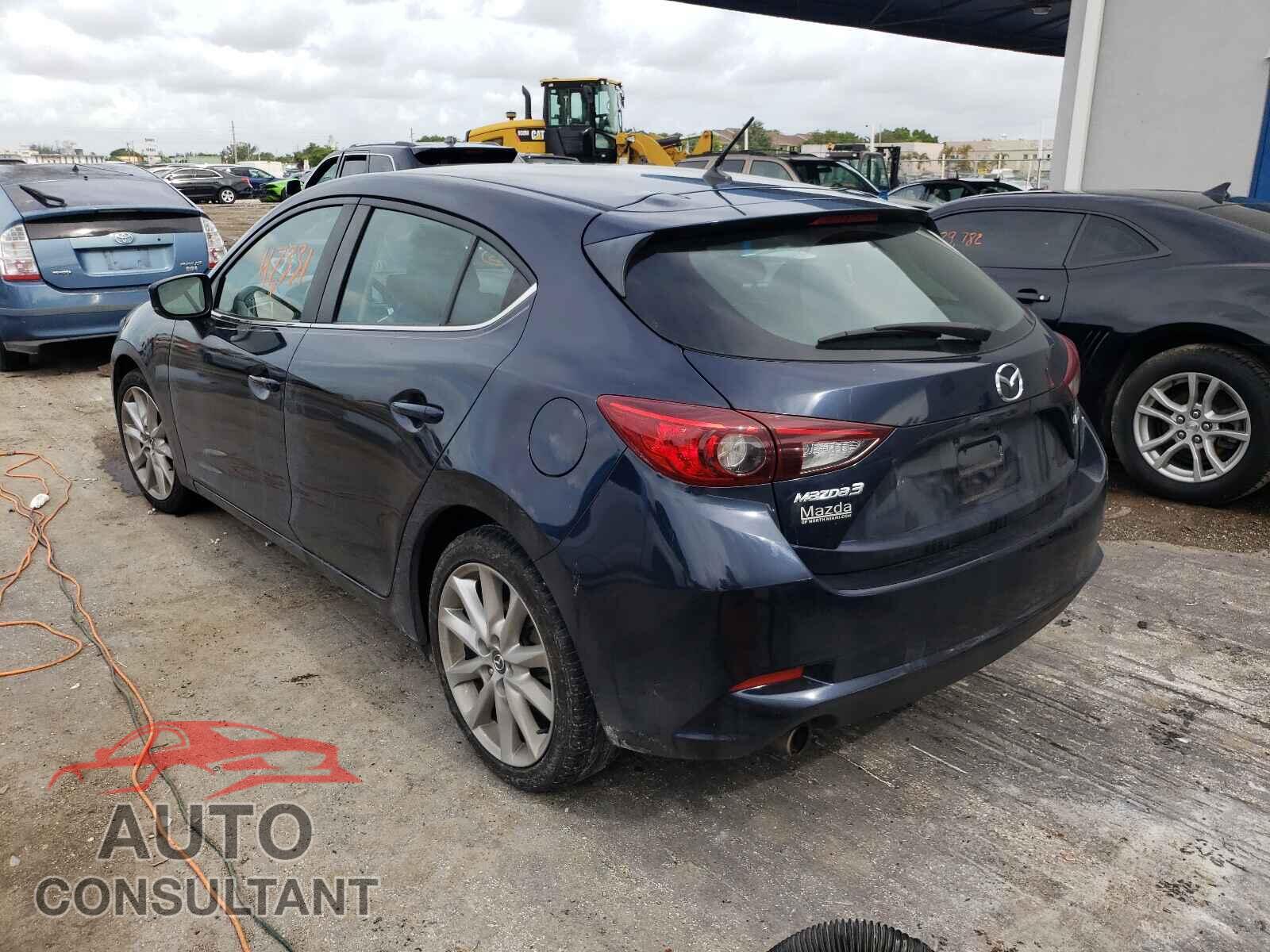 MAZDA 3 2017 - 3MZBN1L71HM119948