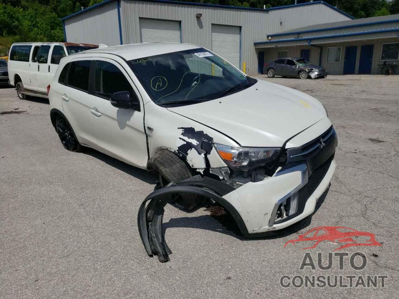 MITSUBISHI OUTLANDER 2018 - JA4AR3AU9JU003920