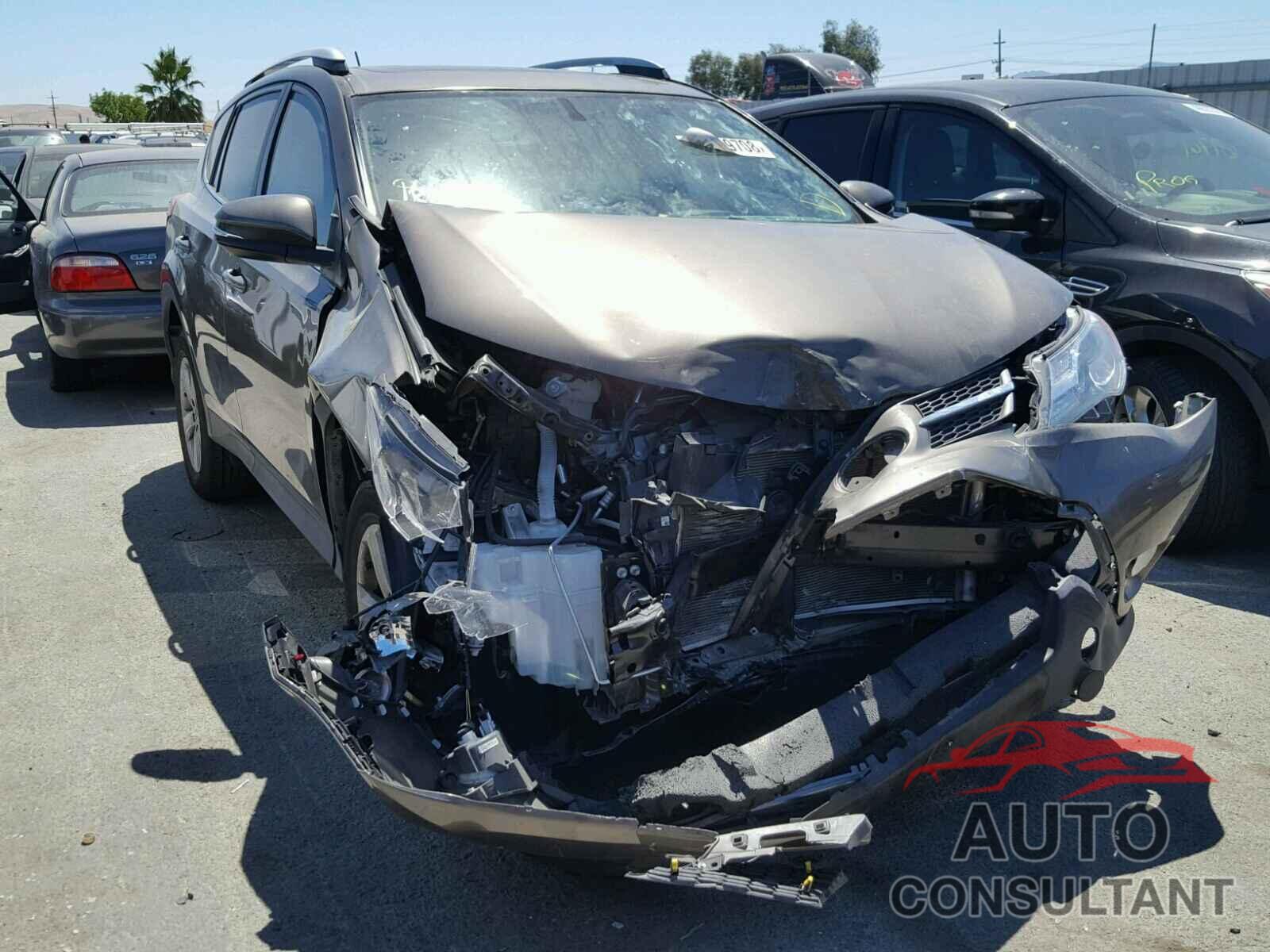 TOYOTA RAV4 XLE 2015 - 2T3WFREV5FW151258