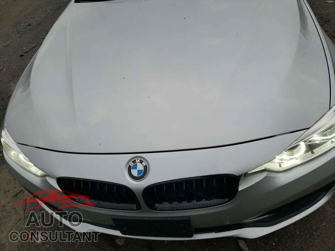BMW 3 SERIES 2017 - WBA8E1C57HK480214