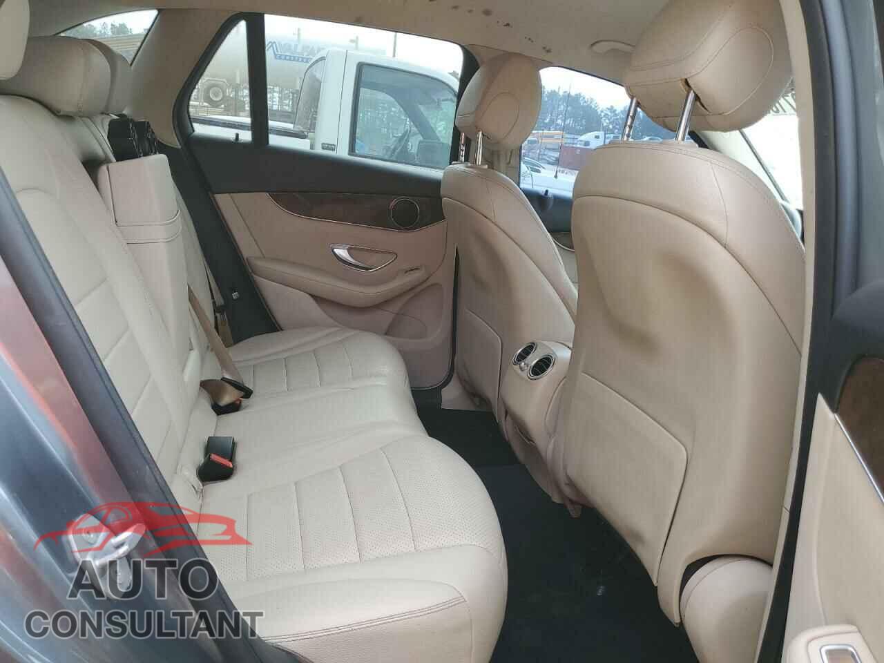 MERCEDES-BENZ GLC-CLASS 2017 - WDC0G4JB0HF198780