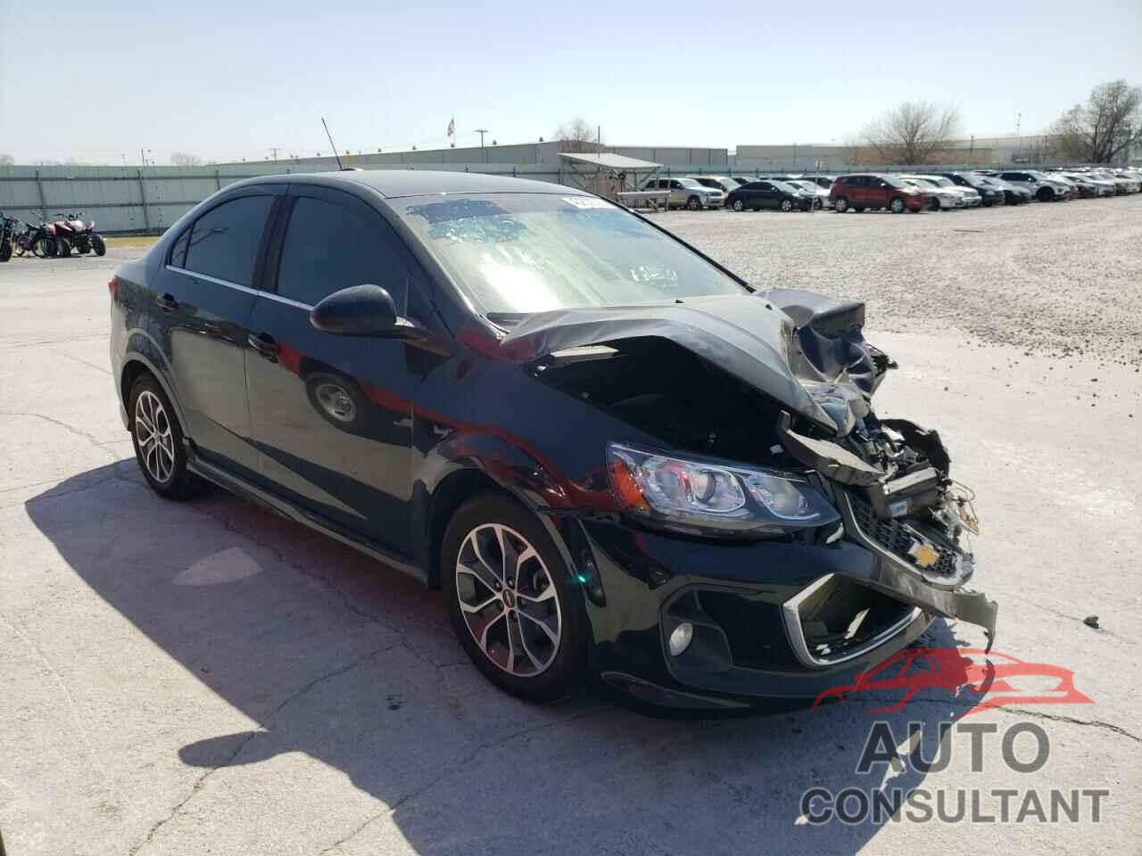 CHEVROLET SONIC 2017 - 1G1JD5SB9H4166521