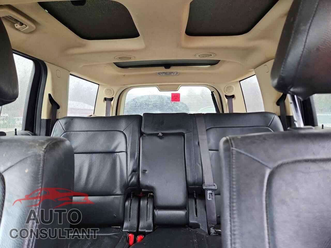 FORD FLEX 2017 - 2FMHK6D81HBA12180