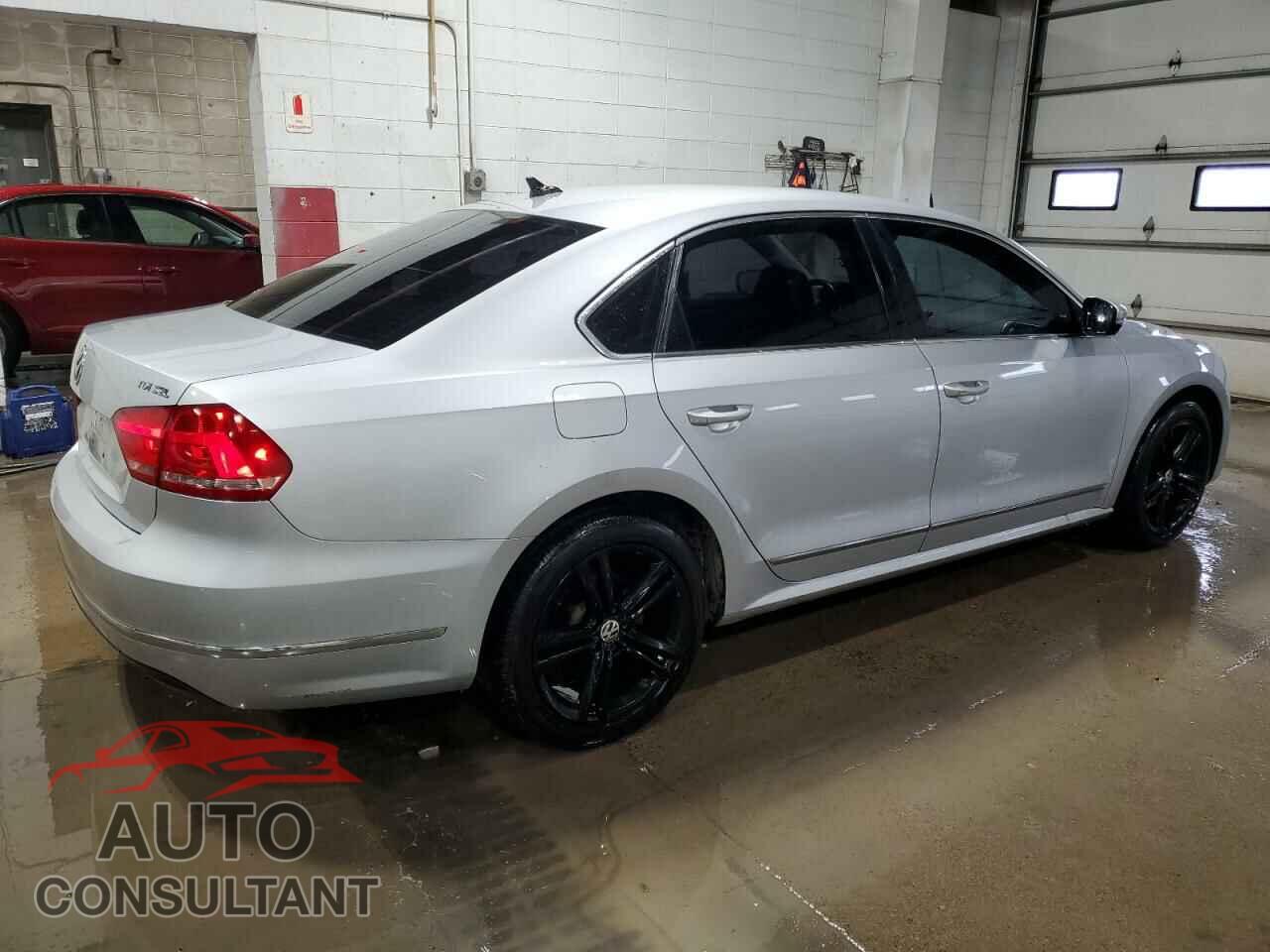 VOLKSWAGEN PASSAT 2013 - 1VWCN7A39DC147449