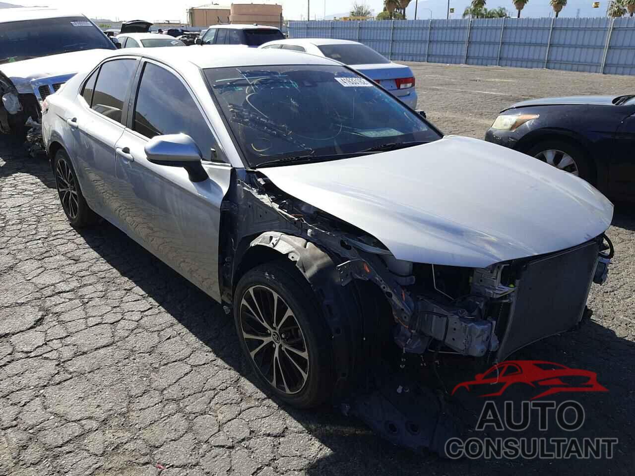TOYOTA CAMRY 2018 - JTNB11HKXJ3050840