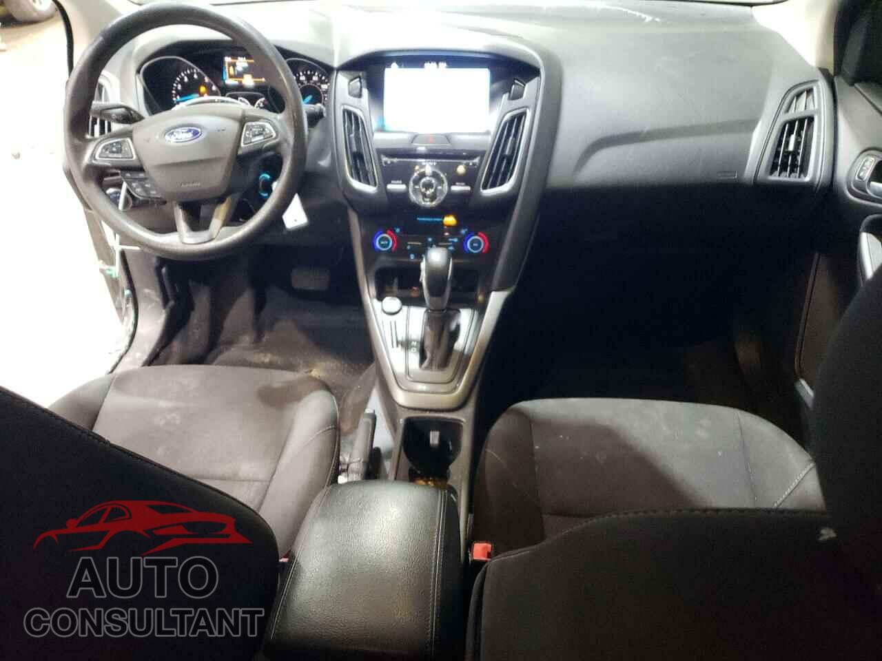 FORD FOCUS 2017 - 1FADP3M29HL328916