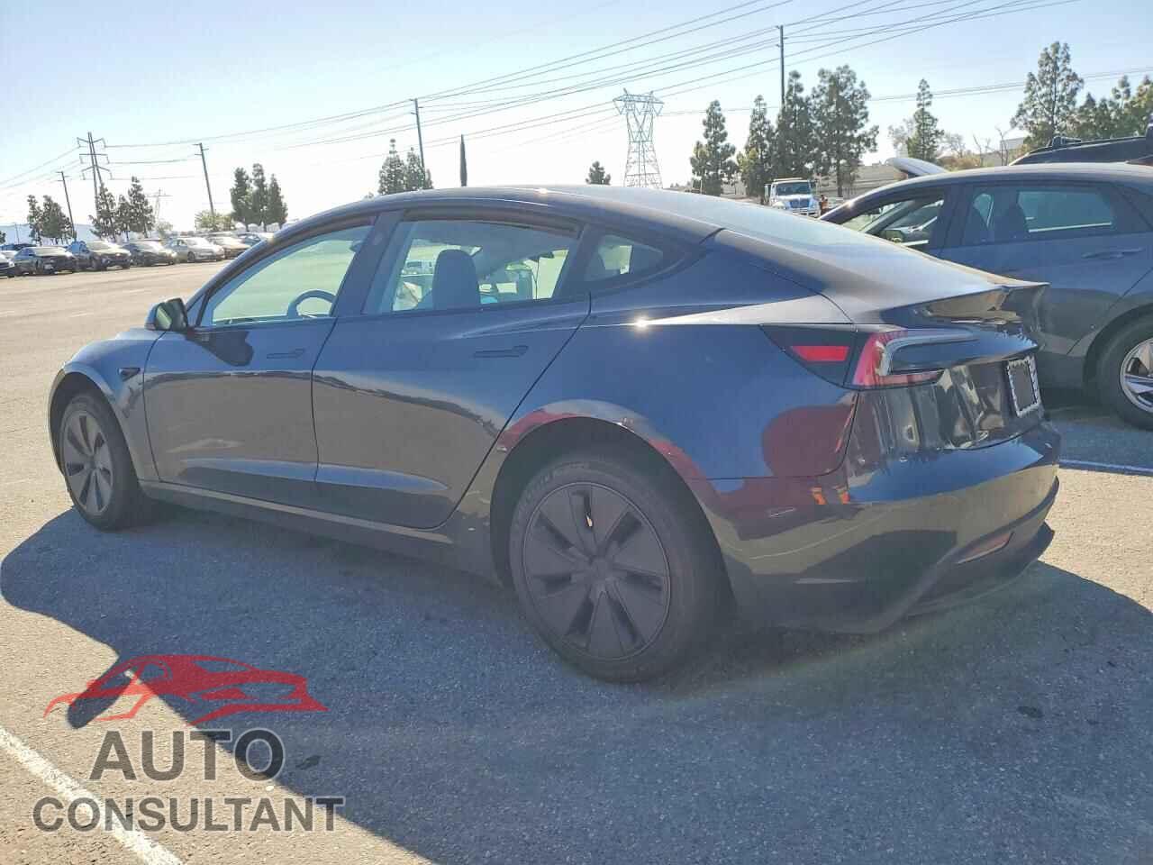 TESLA MODEL 3 2024 - 5YJ3E1EA0RF865507