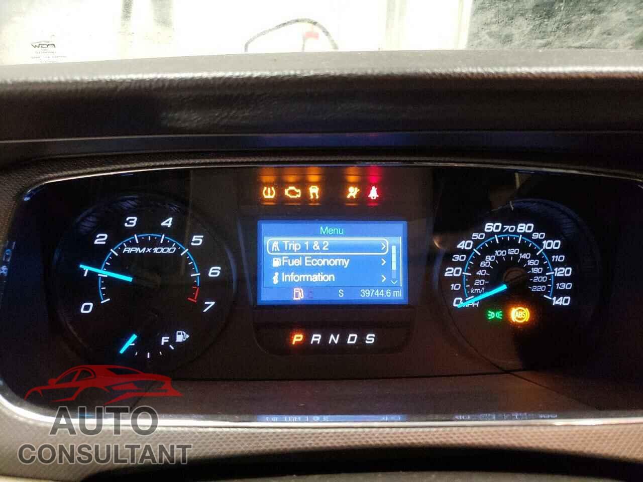 FORD TAURUS 2017 - 1FAHP2D87HG110918