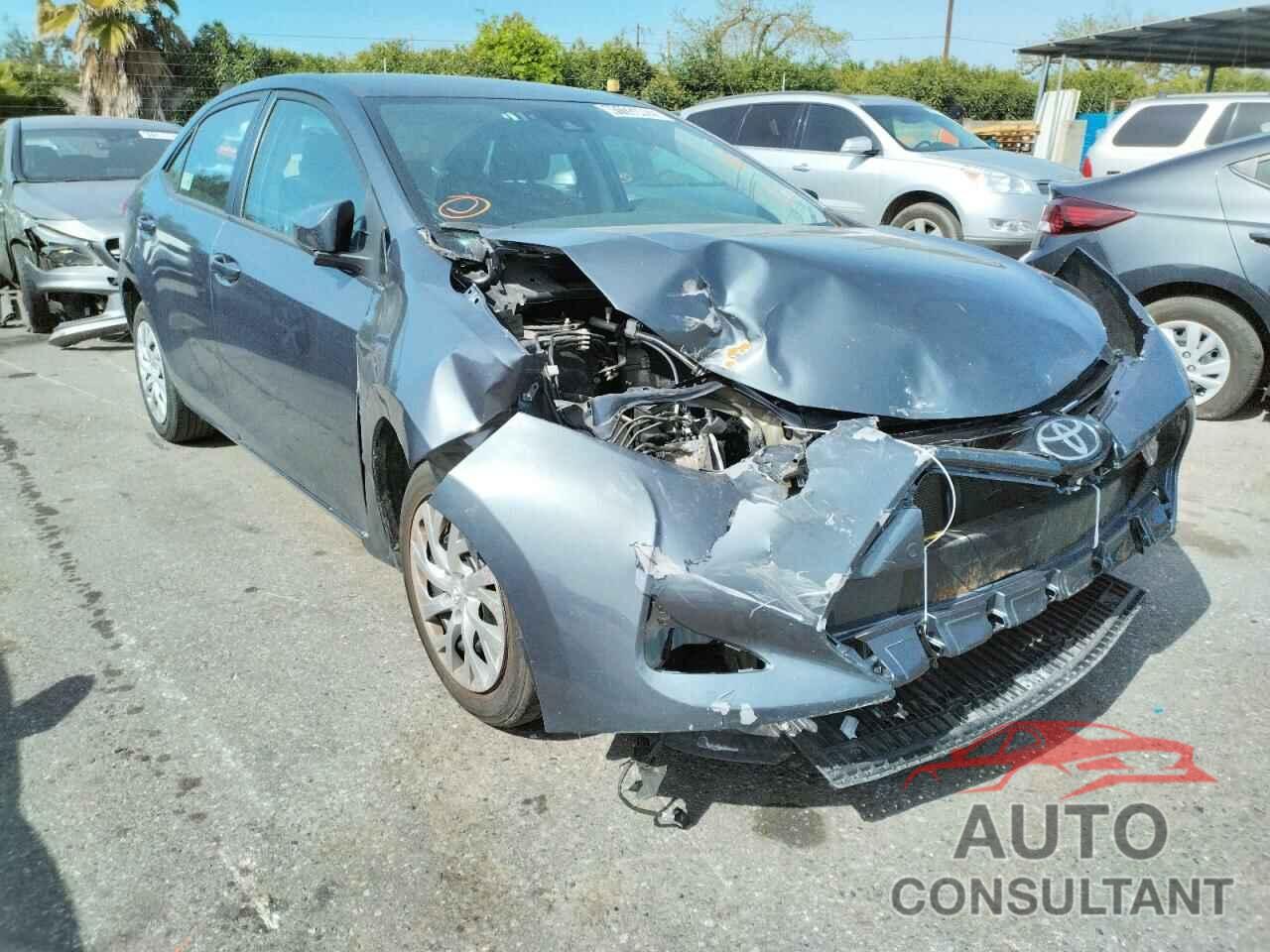 TOYOTA COROLLA 2018 - 5YFBURHEXJP830557