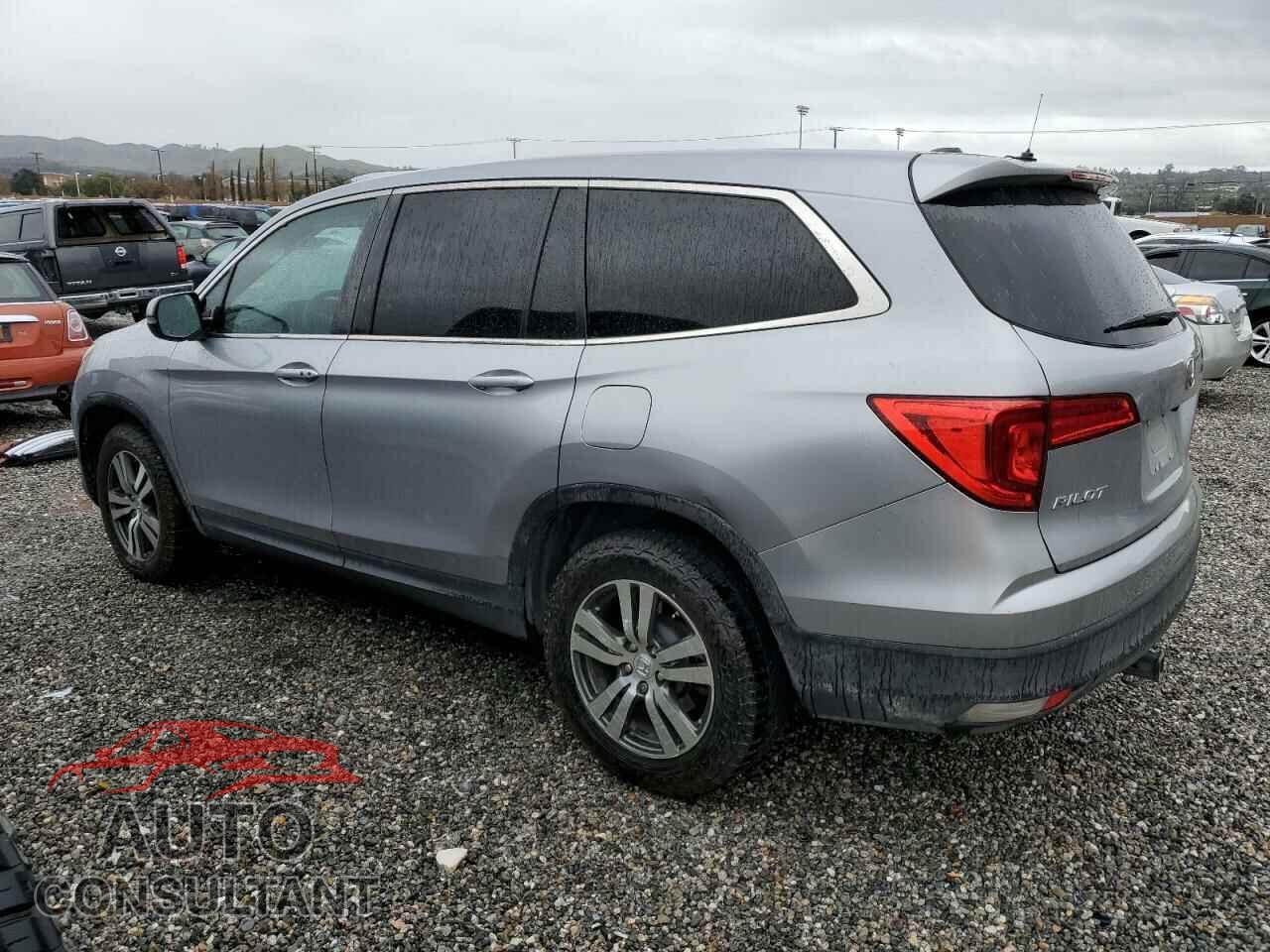 HONDA PILOT 2018 - 5FNYF6H36JB070592