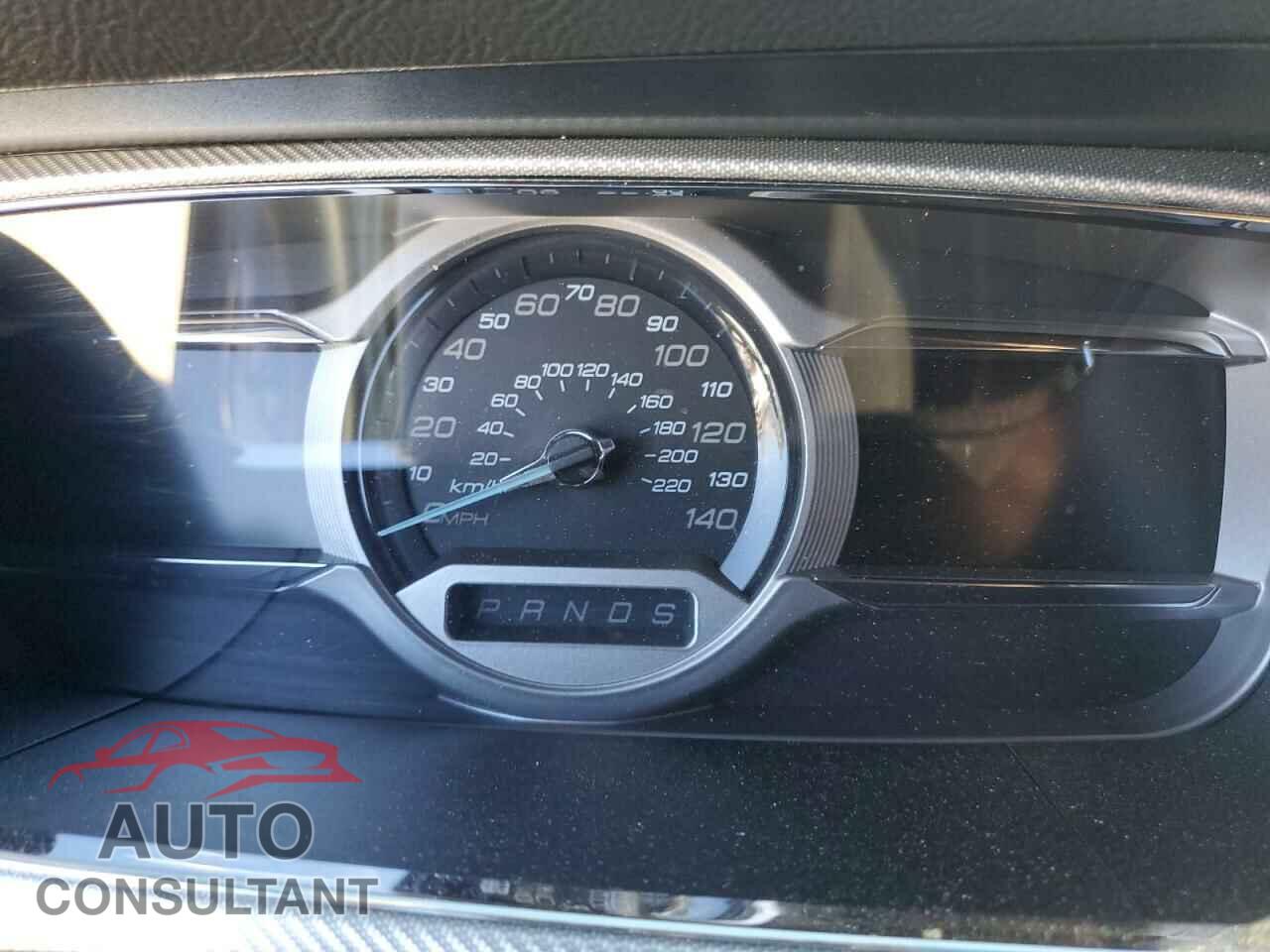 FORD TAURUS 2018 - 1FAHP2KT4JG137734