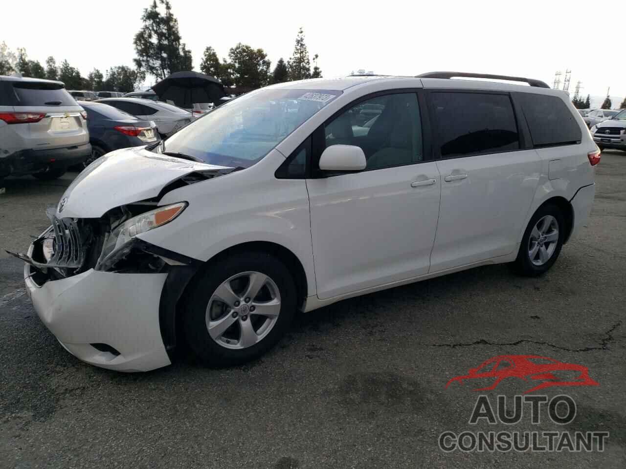 TOYOTA SIENNA 2015 - 5TDKK3DC0FS597987