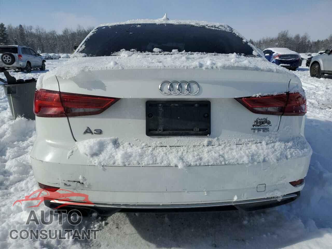AUDI A3 2017 - WAUAUGFF3H1056417