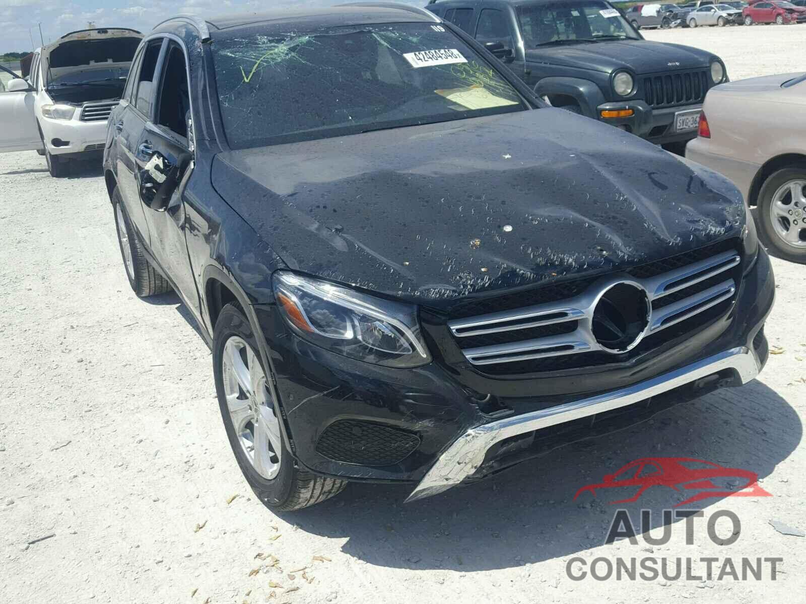 MERCEDES-BENZ GLC 300 2018 - WDC0G4JB5JV056632