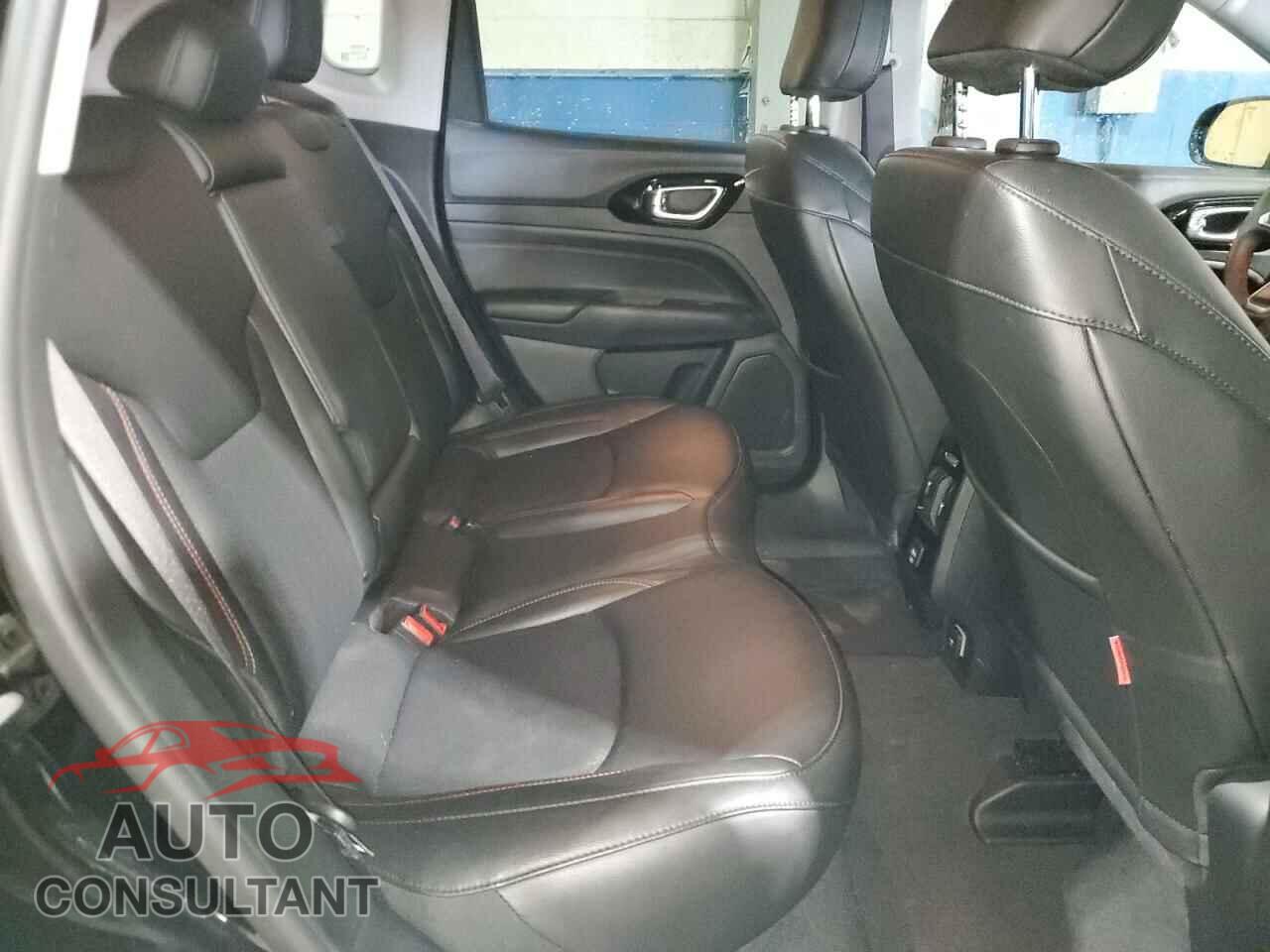 JEEP COMPASS 2022 - 3C4NJDDB3NT163497