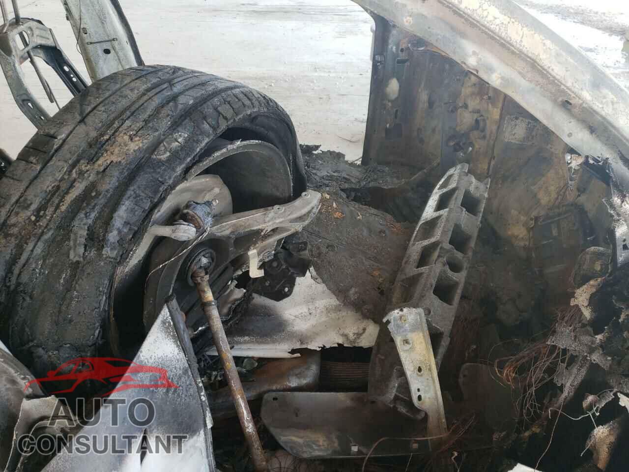 TESLA MODEL Y 2021 - 5YJYGDEF3MF270060