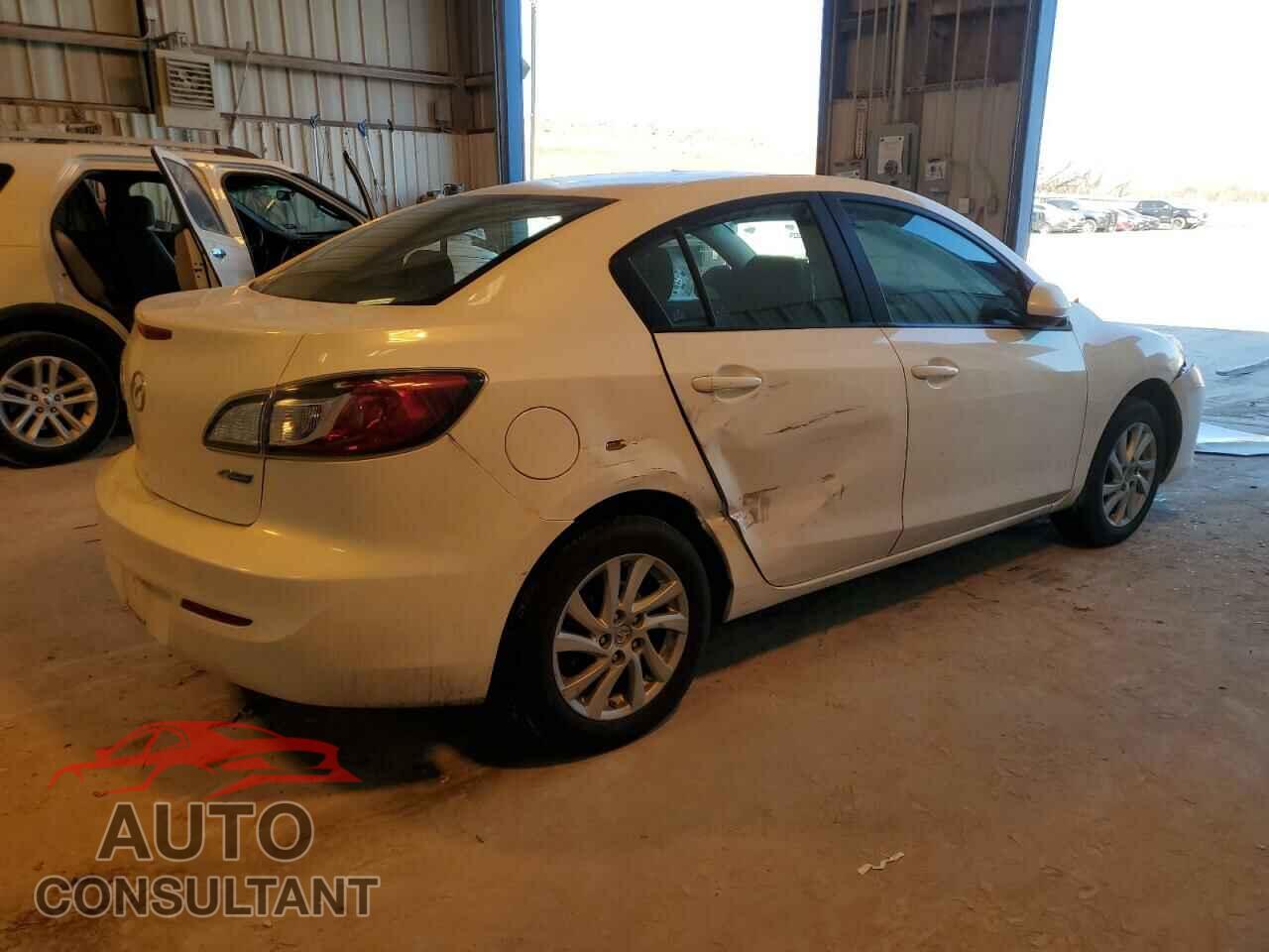 MAZDA 3 2012 - JM1BL1V89C1611096