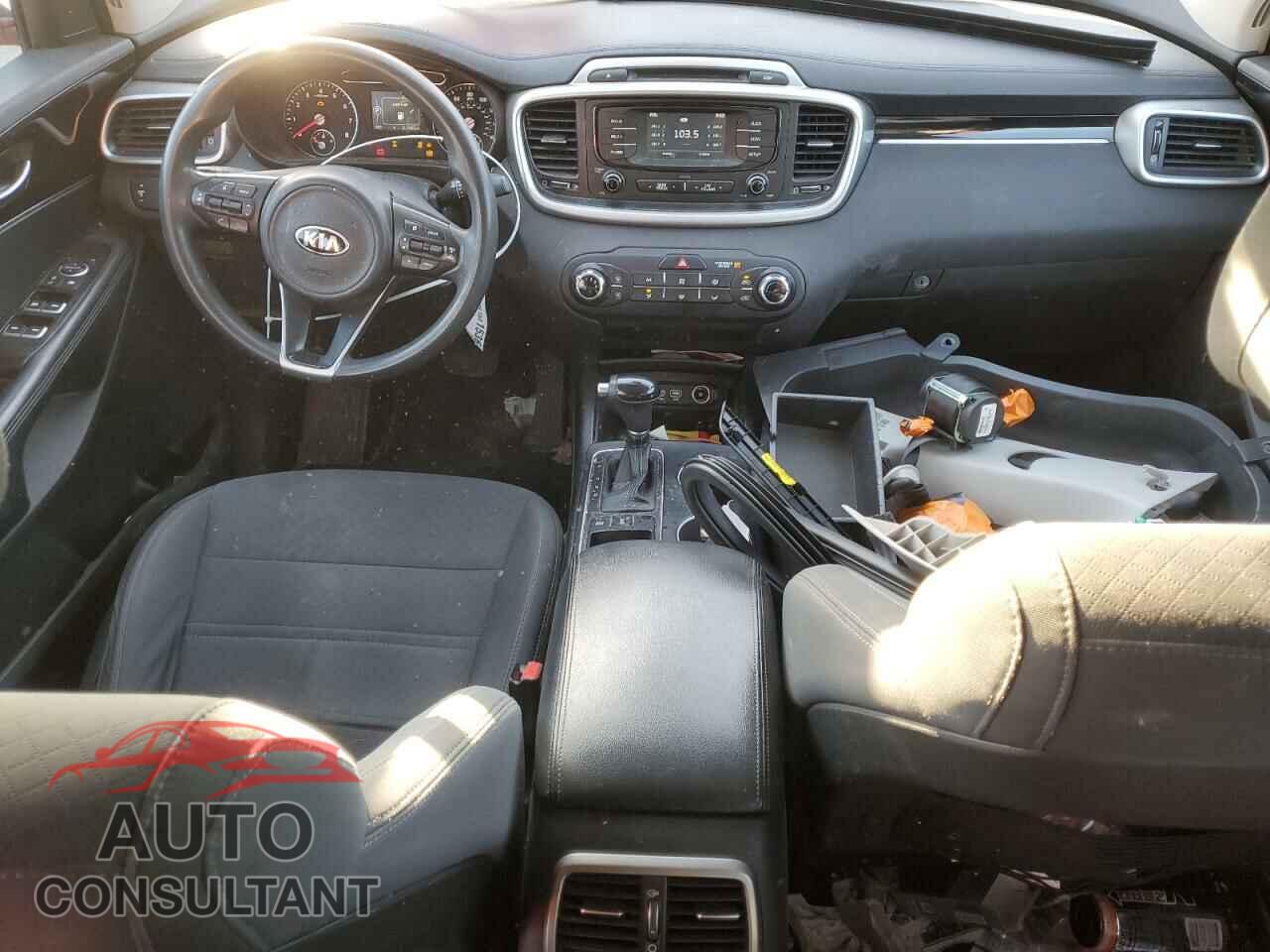 KIA SORENTO 2017 - 5XYPGDA59HG224532