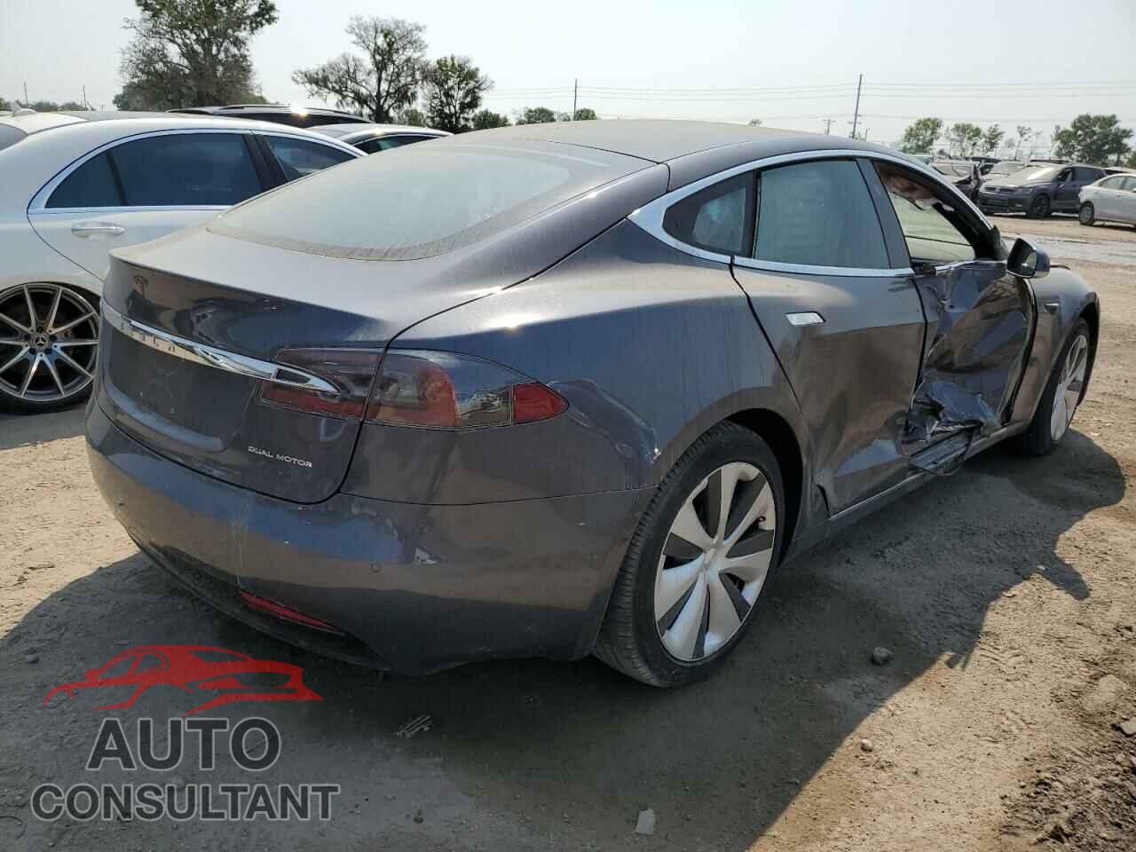 TESLA MODEL S 2021 - 5YJSA1E26MF424053
