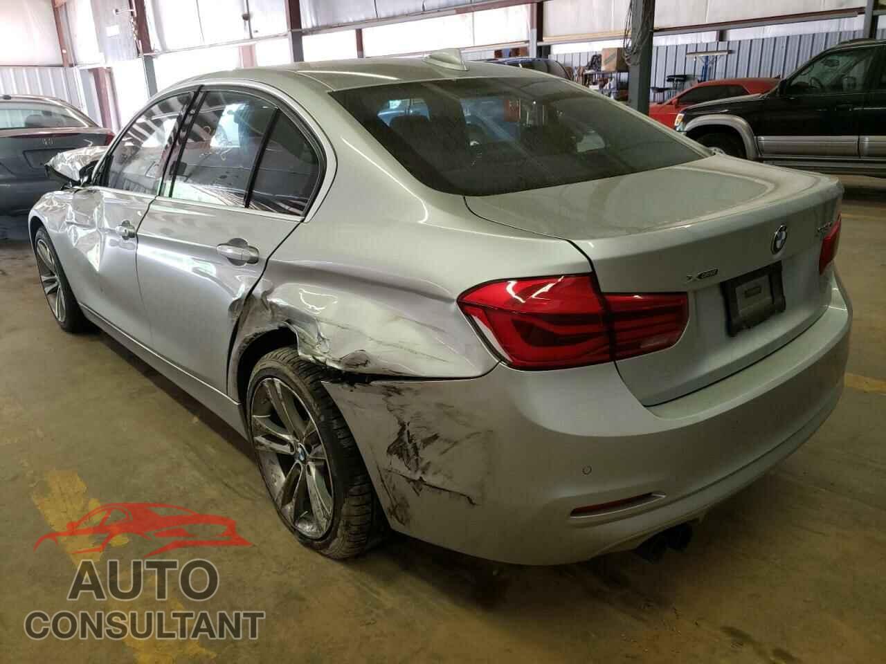 BMW 3 SERIES 2017 - WBA8D9C30HA011410