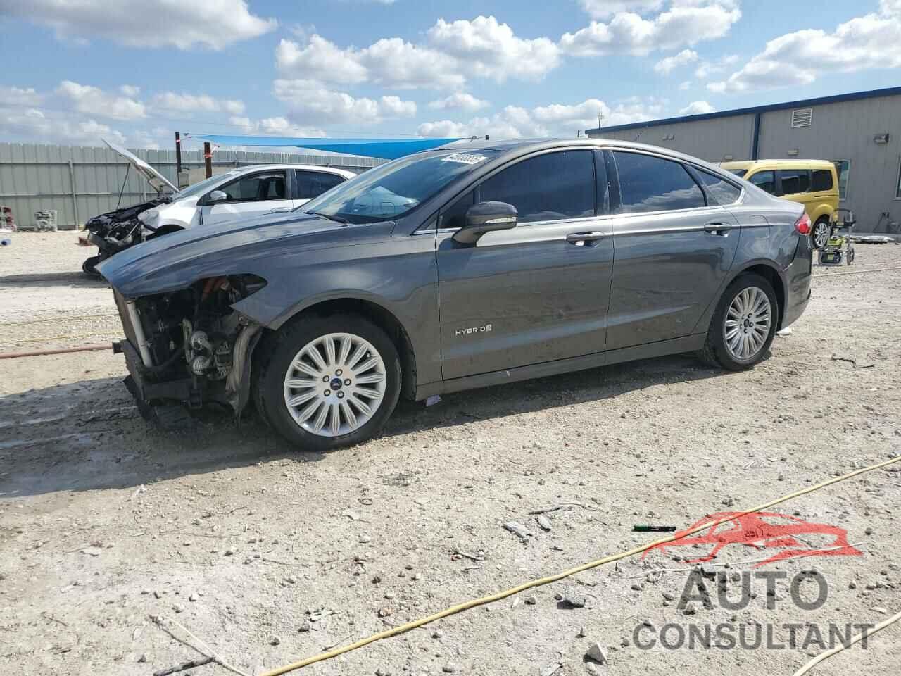 FORD FUSION 2015 - 3FA6P0LU1FR190989