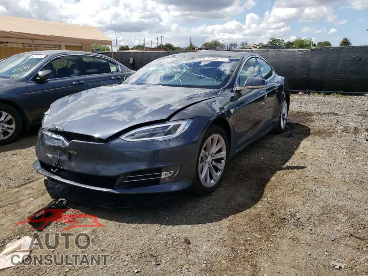 TESLA MODEL S 2019 - 5YJSA1E25KF348452