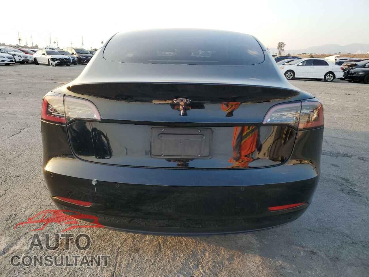 TESLA MODEL 3 2022 - 5YJ3E1EA4NF354070